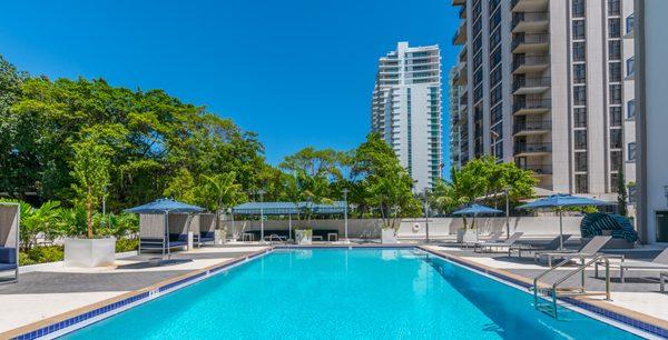 Large Sparkling Pool