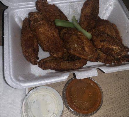 $0.50 for extra sauce & 10 Piece Buffalo Wings