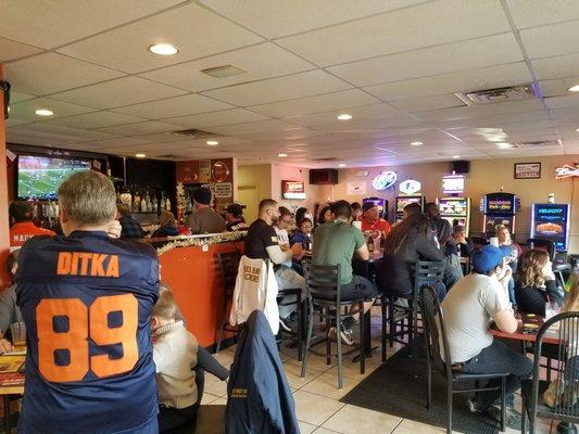 Join us for free pizza during half time of all Chicago Bear's games.