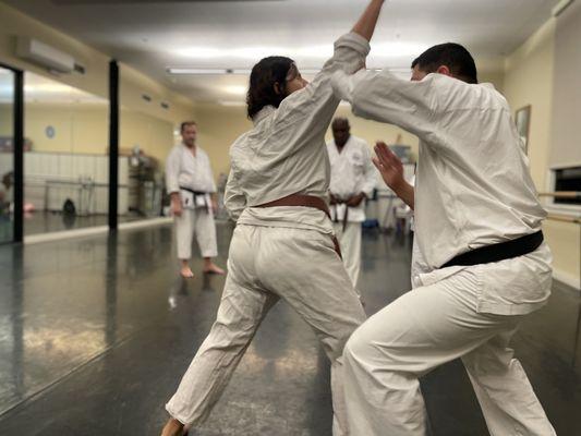 Sandan Gary Domingo instructing during Monday evening class.