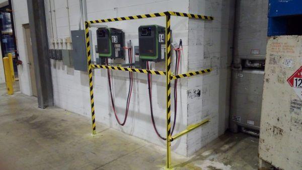 Charging station for forklifts