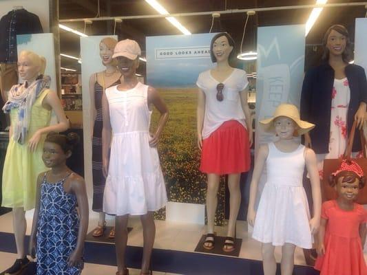 Their mannequins are happy! ...