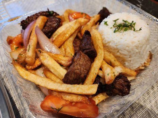 El Porteno - Lomo Saltado