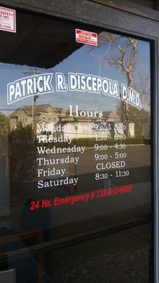 Excellent office hours, including Saturday and emergency hours