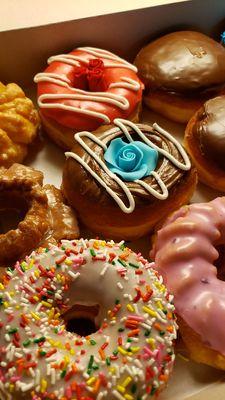 Beautiful and delicious donuts.