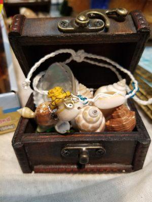 Delightful $12 treasure chest for every little mermaid, w bracelet, shell turtle, shells... ingenious!!!