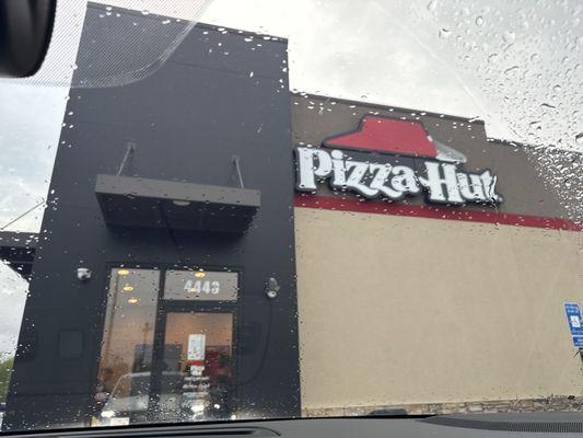 Pizza Hut