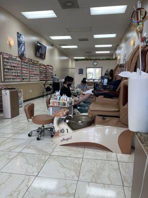 Pedi stations