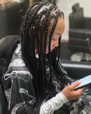 Large Knotless Braids