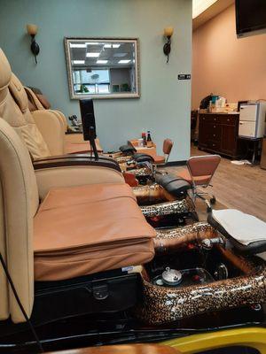 Pedicure massage chairs