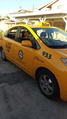 taxi express yellow cab