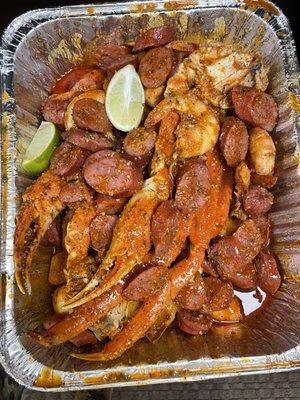 Shrimp, beef sausage and snow crabs