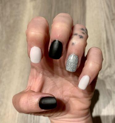 Black, White & Silver Glitter Dip Matte Manicure