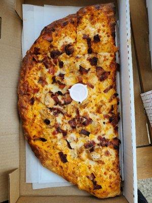 Chicken bacon spicy ranch pizza