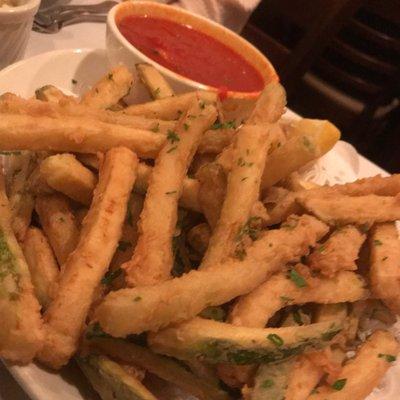 Zucchini Fries App...with flavorful marinara