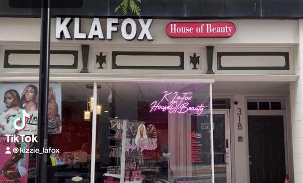 K La Fox House of Beauty