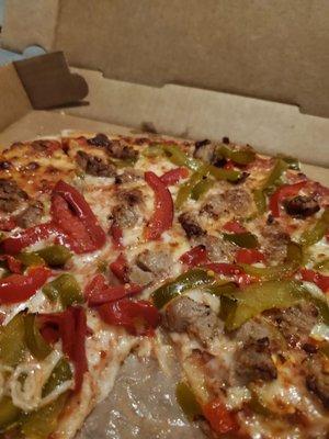 Sausage pepper pizza