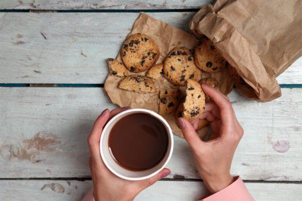 Cibo offers Free Homemade Oatmeal Cookie during Breakfast time with coffee or breakfast sandwich!!!  Come and try