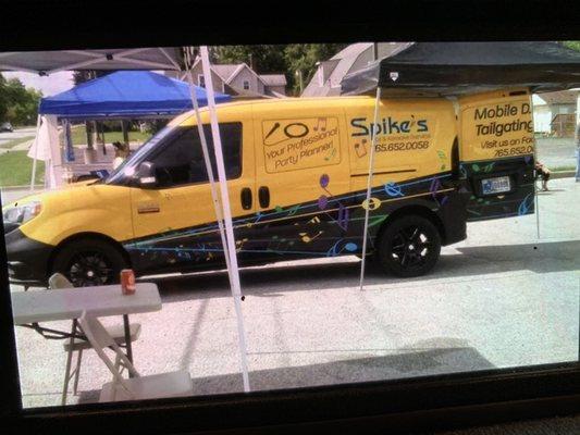 DJ outside car dealership for customer appreciation