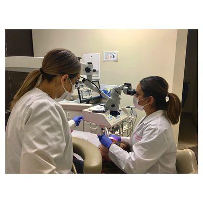 Dr Dholakiya doing what she does best! #rootcanal #endodontist #endoirvine #OrangeCoastEndodontics