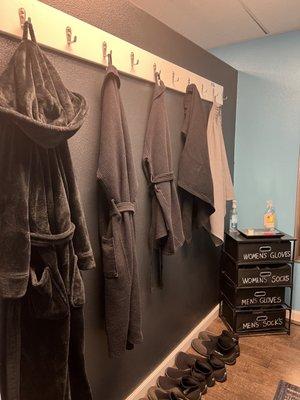 Changing room (with robes, socks, gloves and boots)