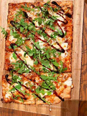 Fig and Arugula Flatbread