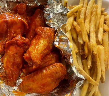 Wings and fries!