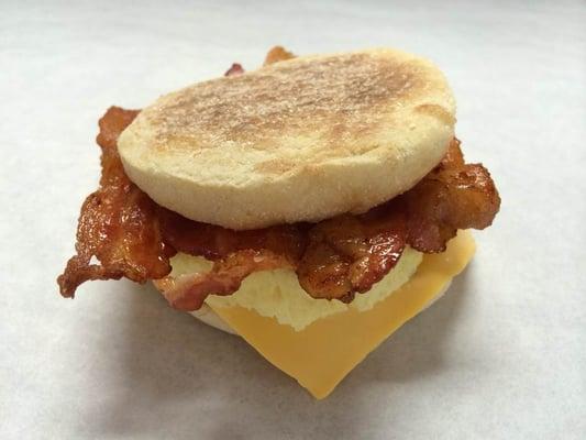 Bacon, egg and cheese on English muffin