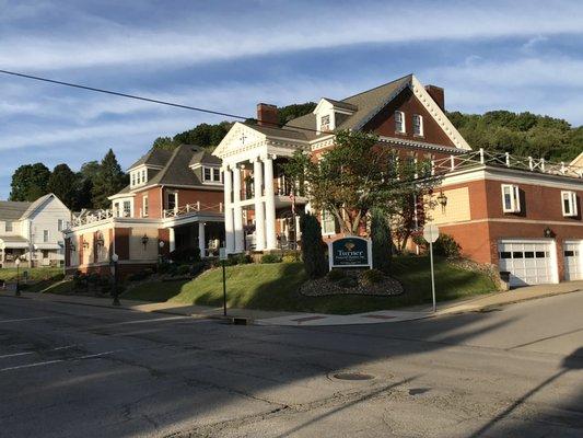 Turner Funeral Home as it appears today, in 2019.