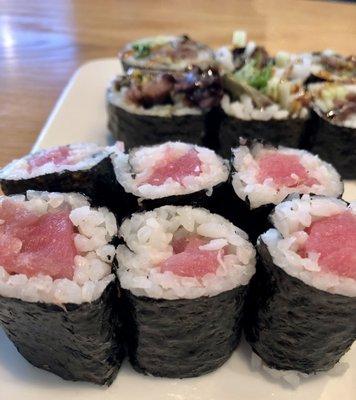 Tuna roll