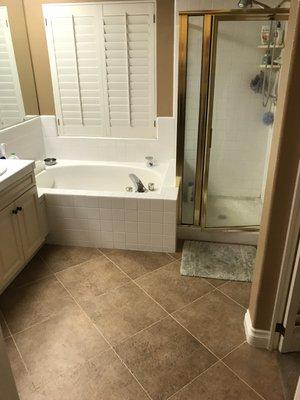 Thomas was friendly & customers oriented. He spent over 4 hours cleaning our grout & tile. Attitude 5 stars, see pictures for results.