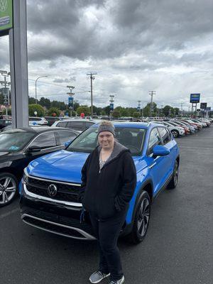 2024 Volkswagen Taos SE - Cornflower Blue