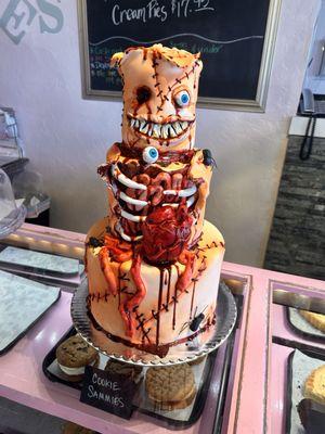 Cool Halloween cake!!!