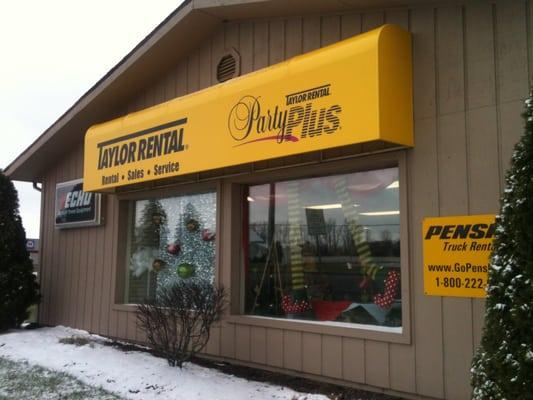 Front of the store facing state road 8