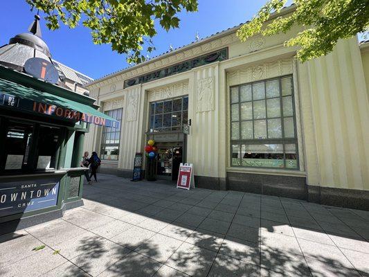 Street "front entrance" view