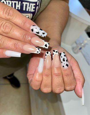 Deluxe Nails