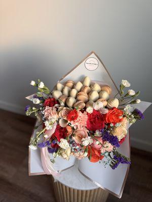 Bottle topper bouquet fits most of the bottle sizes. Unique and beautiful arrangement.