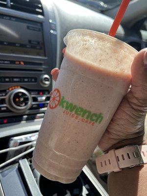 Smoothie on the go with added protein