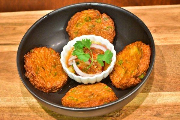 Thod Mun Pla - Thai Fish Curry Cakes