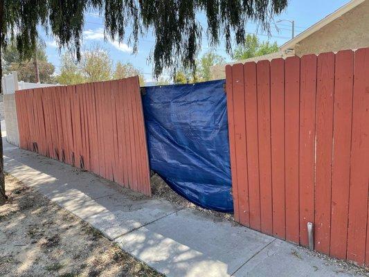 Damaged fence: BEFORE