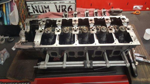 2004 VW Touareg v10 TDI cylinder head repair!