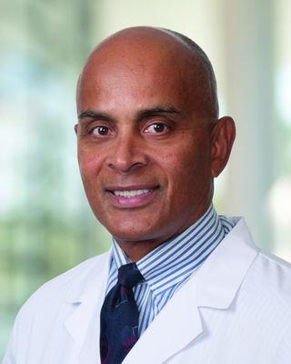 Dr. Eric D. Washington
 Joint Replacement Surgery
 Sports Medicine
 General Orthopedics