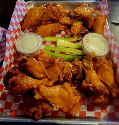 Spiro's Wingz & Ale