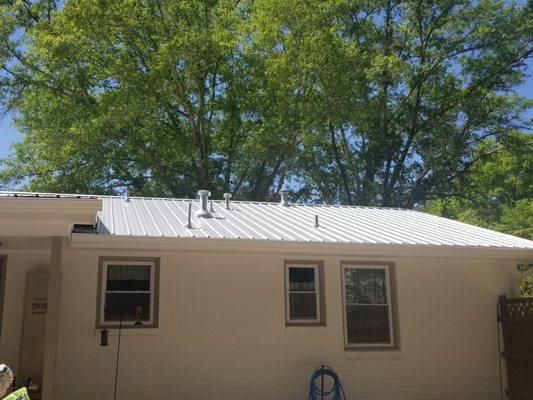 Quality Roofing new metal roof