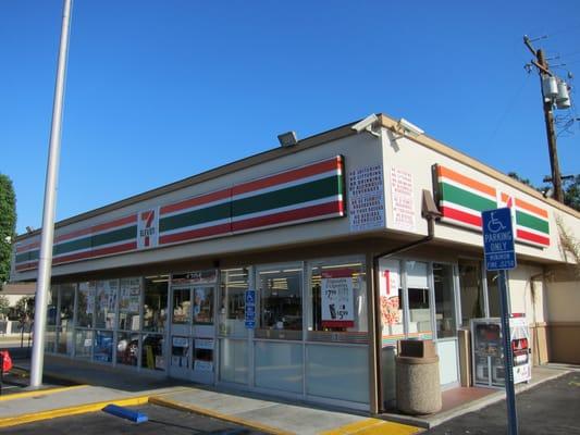 Welcome to 7-Eleven in Fullerton (Chapman Ave and Raymond). This is the grand foundation.