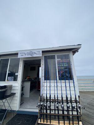 Crystal Pier Bait Shack - pole rentals