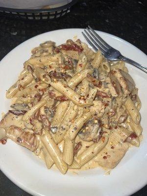 Spicy chicken pasta