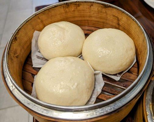 Steamed salted egg yolk buns, so good!