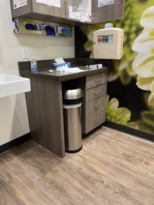 Clean, modern-looking exam rooms.