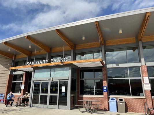 Sam Gary Branch Library